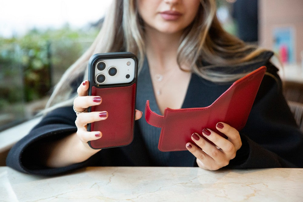 Magic iPhone 17 Pro Max Leather Detachable Wallet Case (RFID, Bouletta)