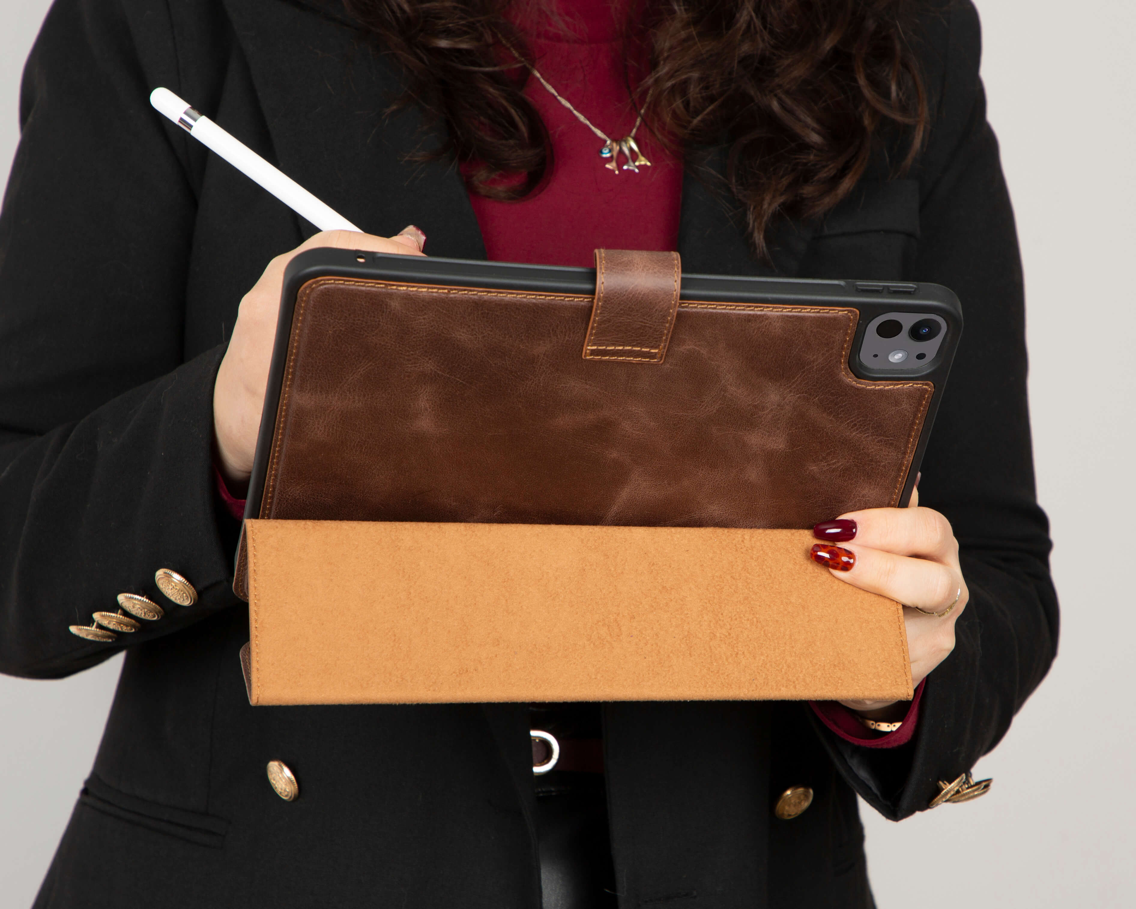 Trigon Genuine Leather iPad Pro 13" (2024) Case