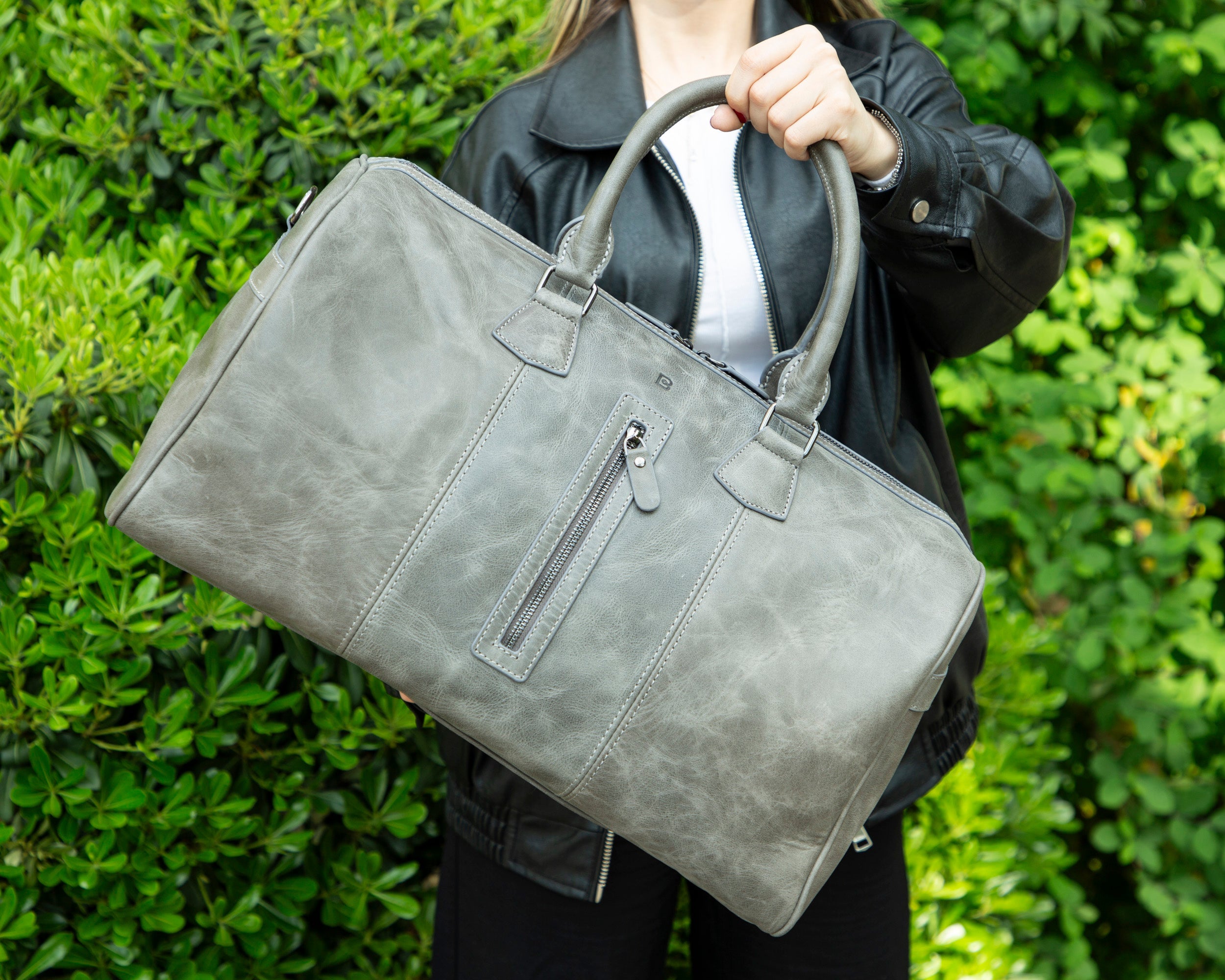 Crestiva Genuine Leather Weekend Duffle Bag