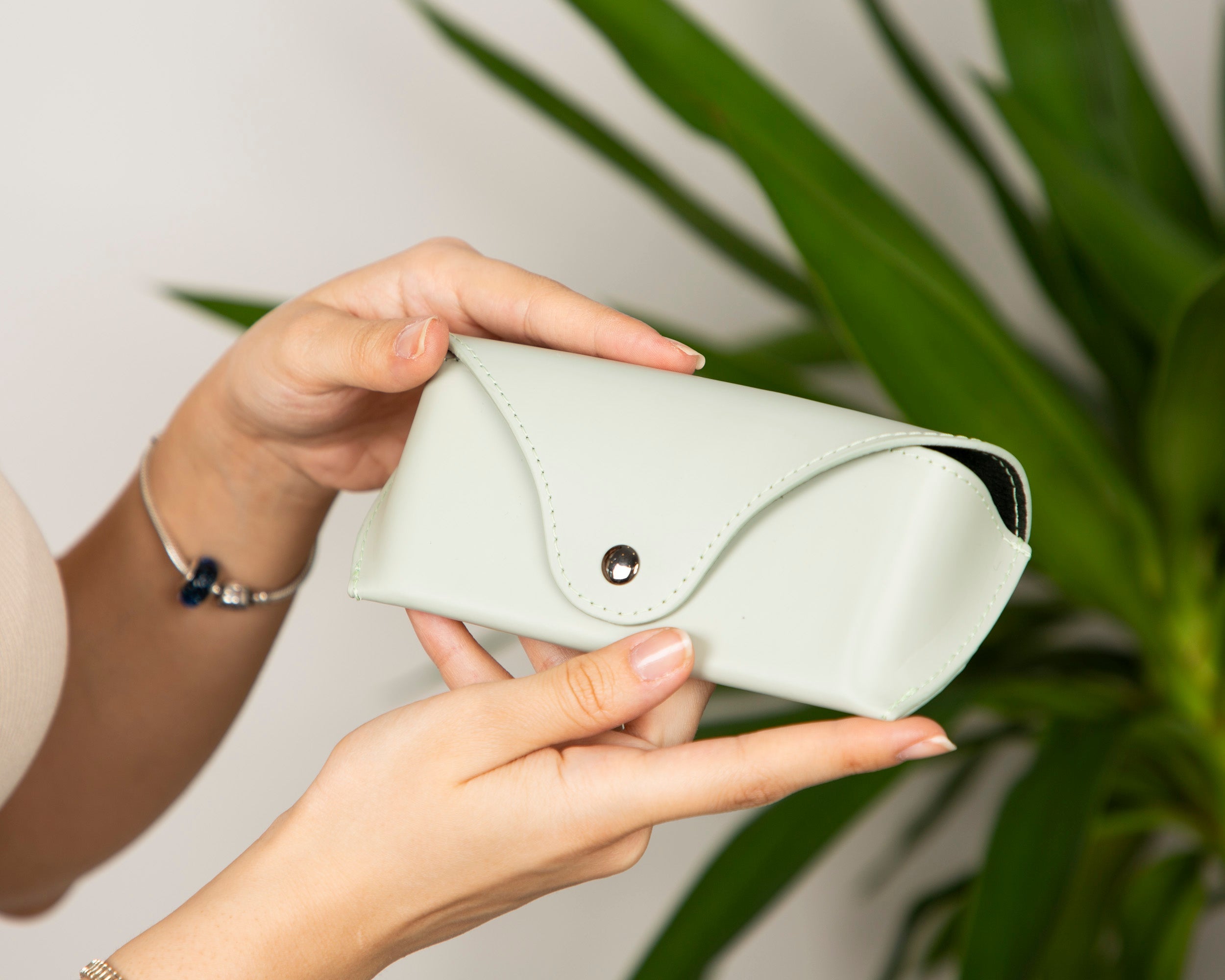 Roan Leather Glasses Case - saracleather