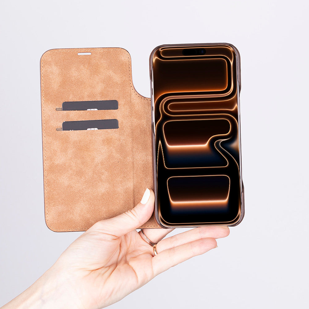 Sonat Genuine Leather iPhone 17 Pro Folio Case