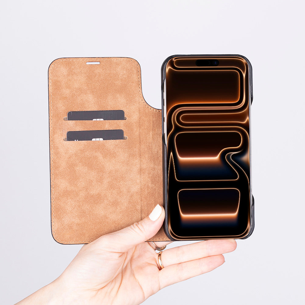 Sonat Genuine Leather iPhone 17 Pro Folio Case