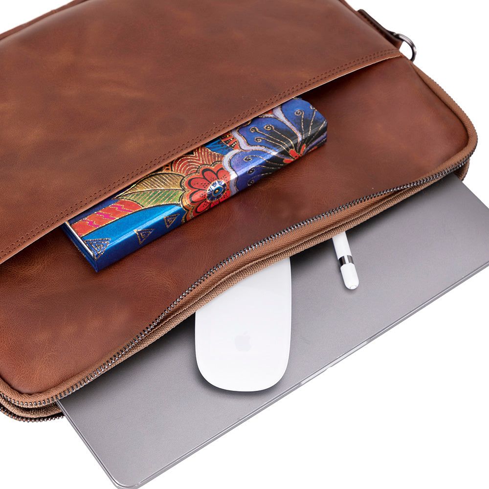 Leeds Slim Genuine Leather Laptop / Tablet Sleeve