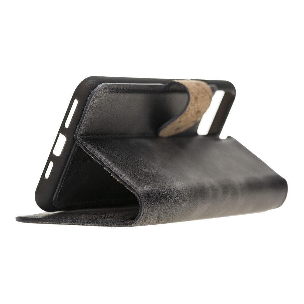 Magic iPhone 11 Pro Genuine Leather Detachable Wallet Case