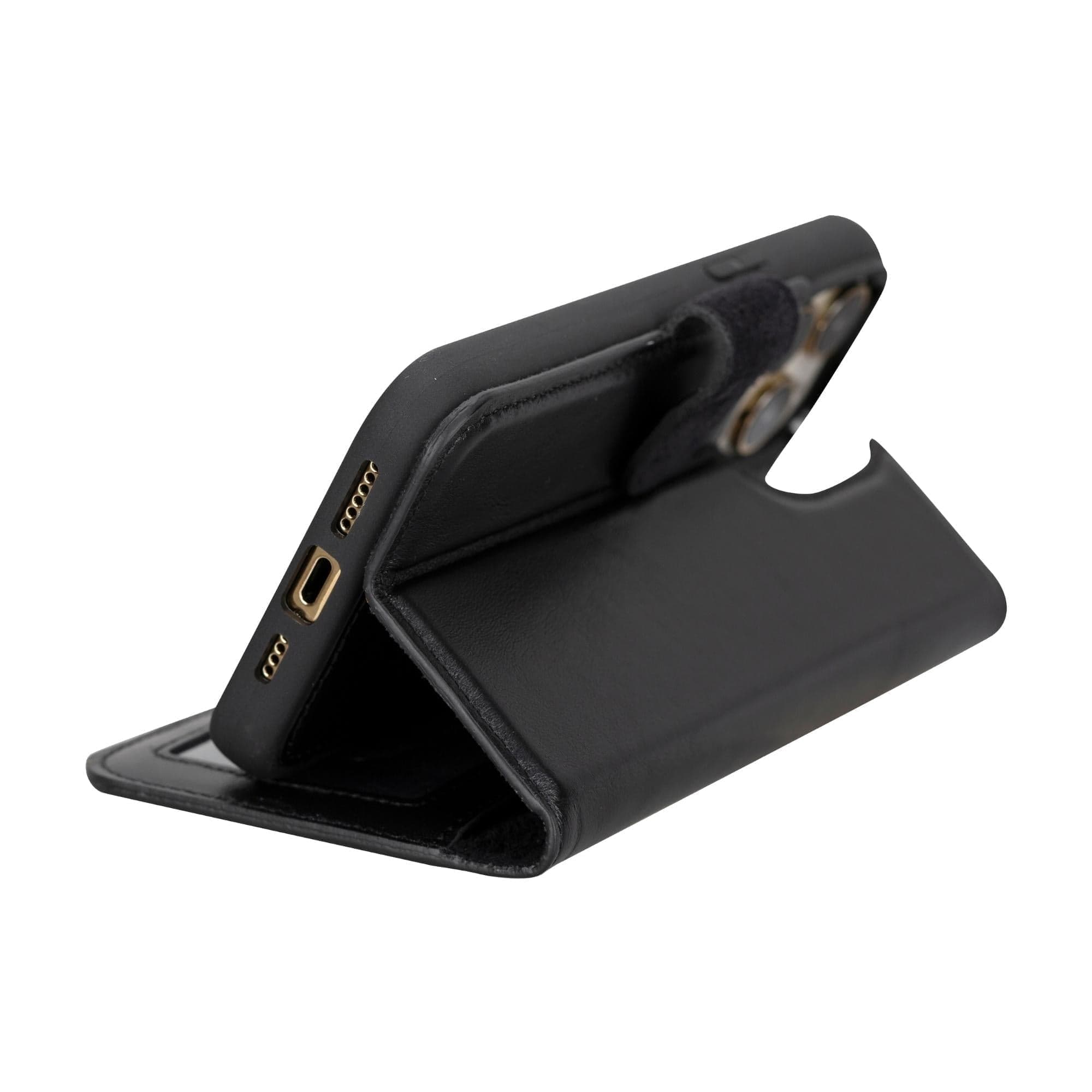 Magic iPhone 15 Genuine Leather Detachable Wallet Case