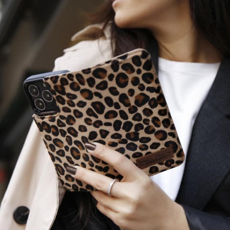 Magic iPhone 13 Pro Detachable Genuine Leather Wallet Case