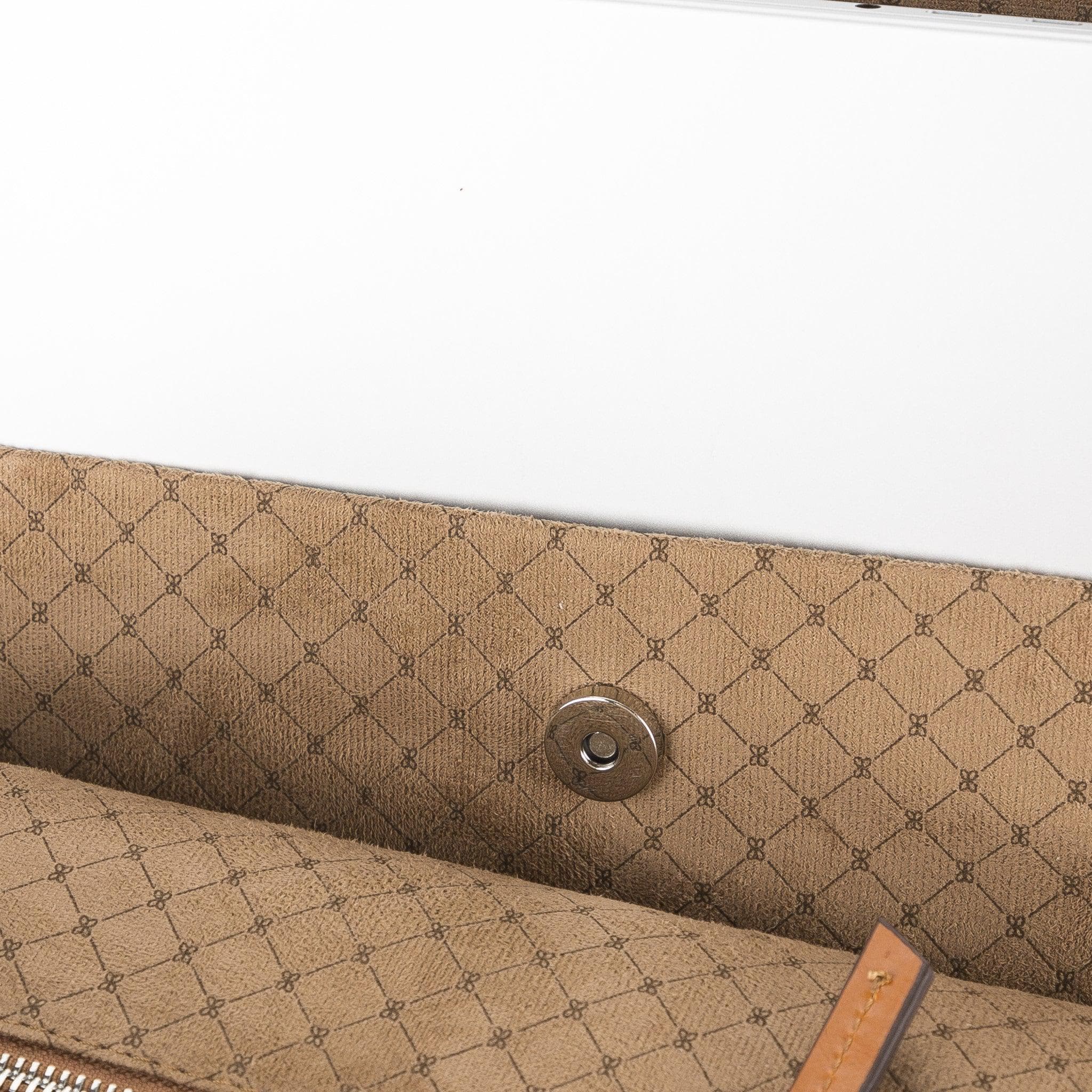 Molde Genuine Leather Backpack for Daily Life / Laptop / MacBook