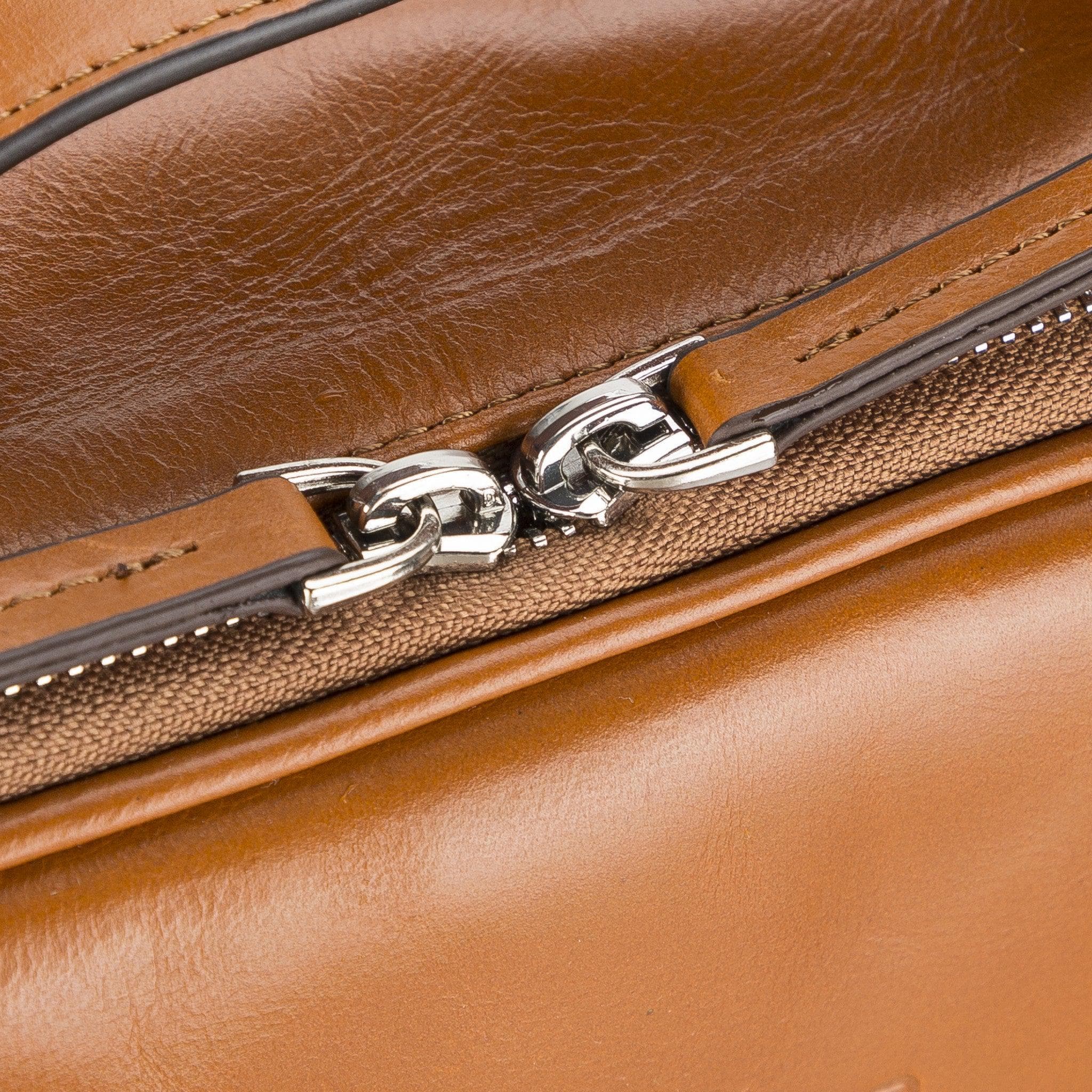 Molde Genuine Leather Backpack for Daily Life / Laptop / MacBook