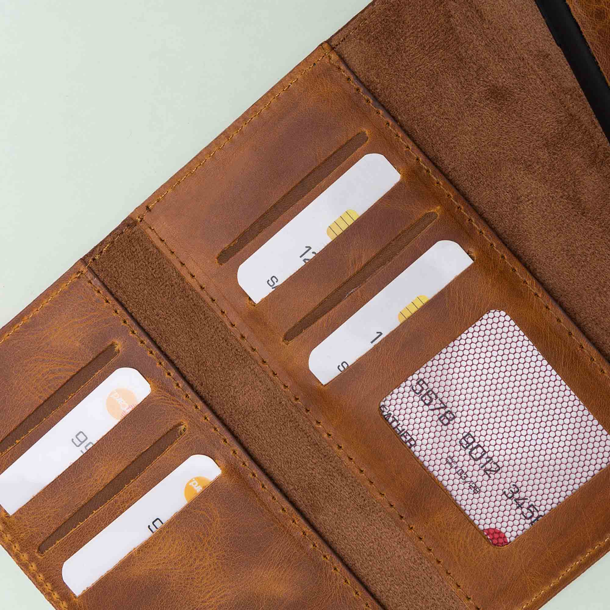 Santa iPhone 11 Pro Genuine Leather Detachable Wallet Case