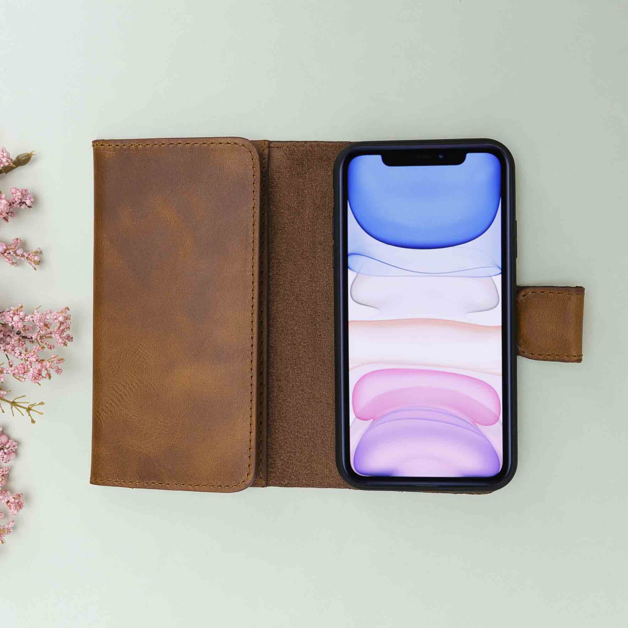 Santa iPhone 11 Pro Genuine Leather Detachable Wallet Case