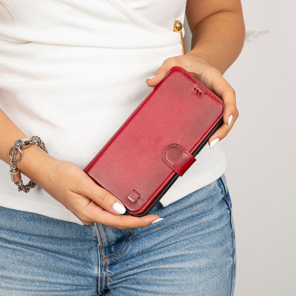 Magic iPhone 17 Detachable Genuine Leather Wallet Case