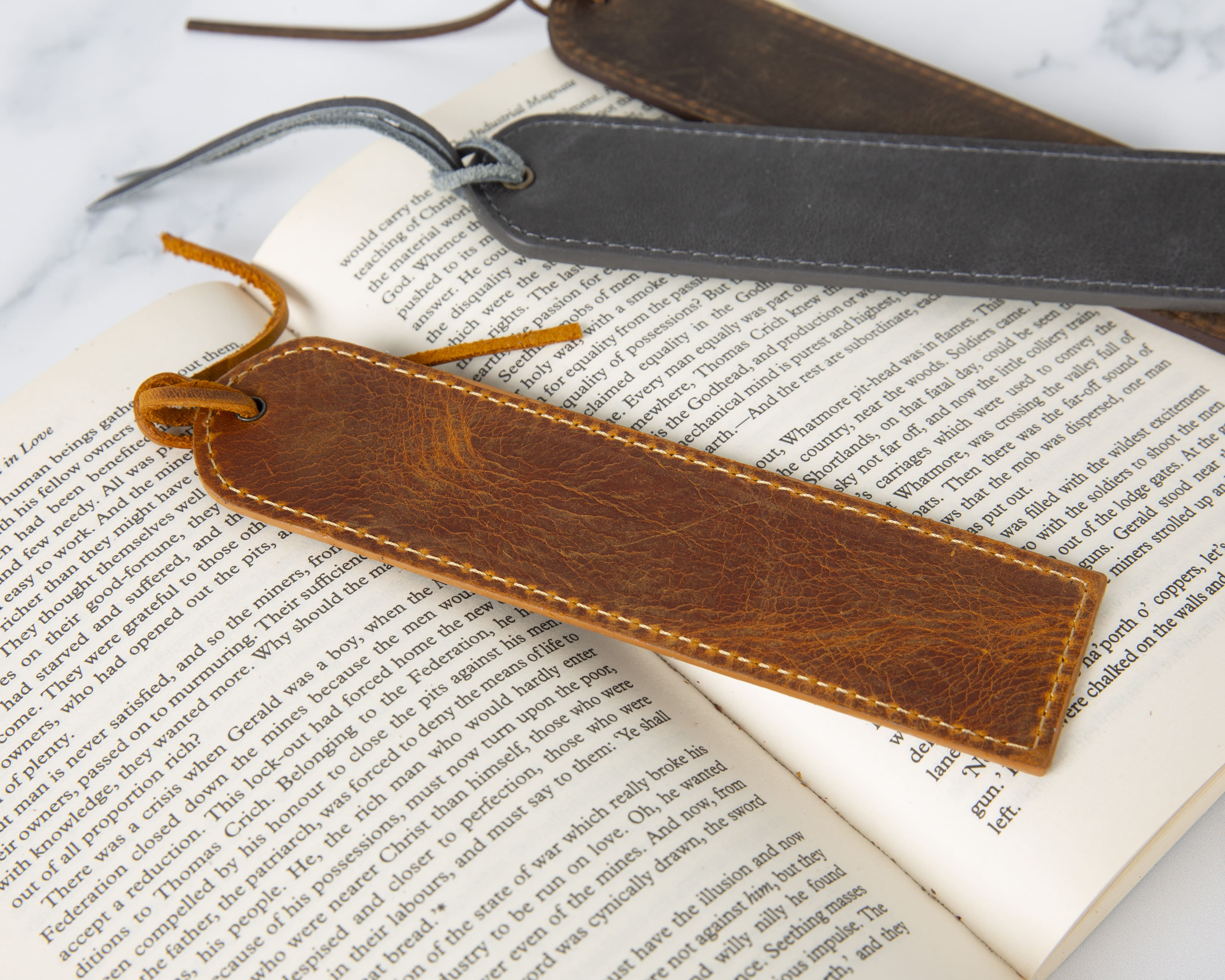 Markora Stitched Genuine Leather Bookmark