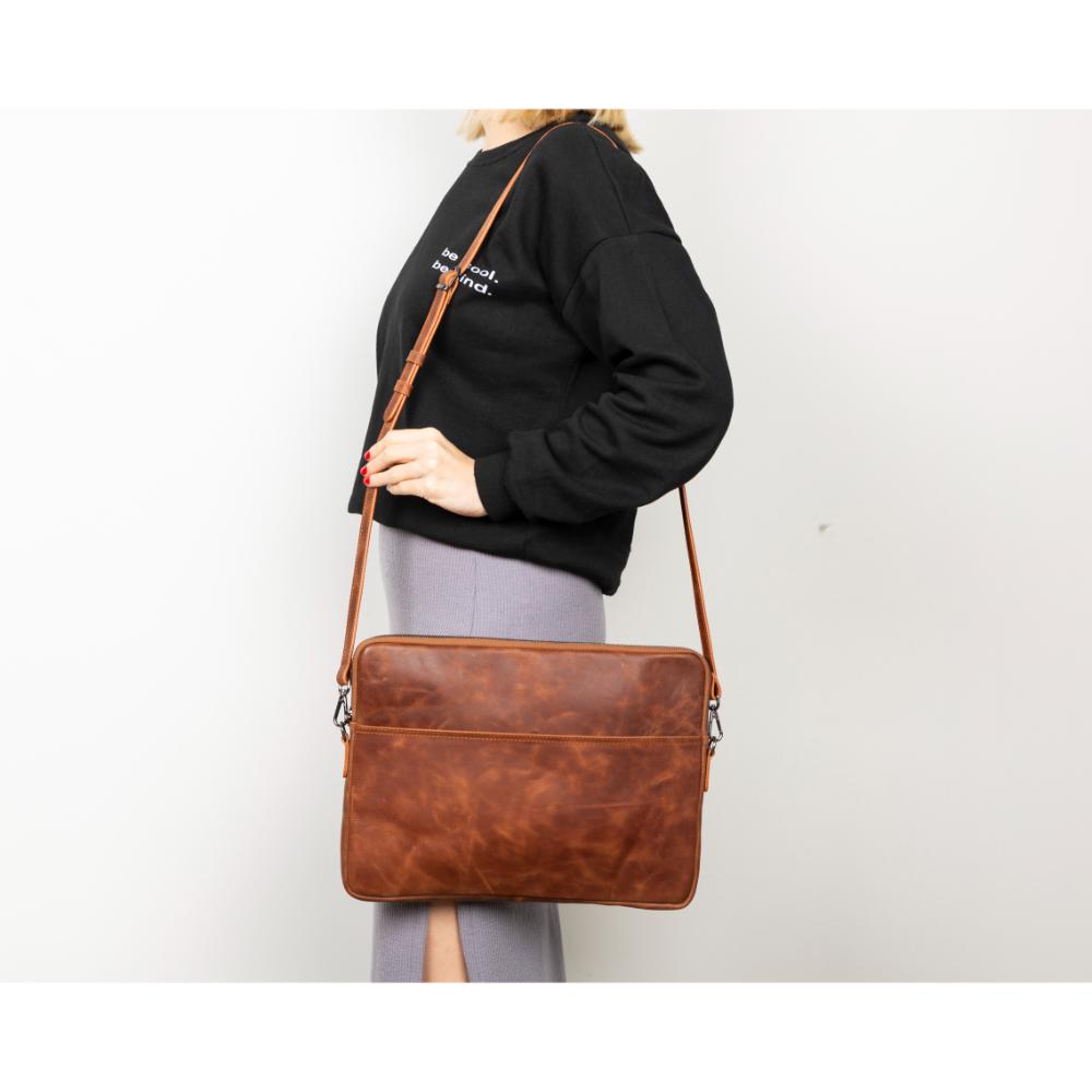Leeds Slim Genuine Leather Laptop / Tablet Sleeve
