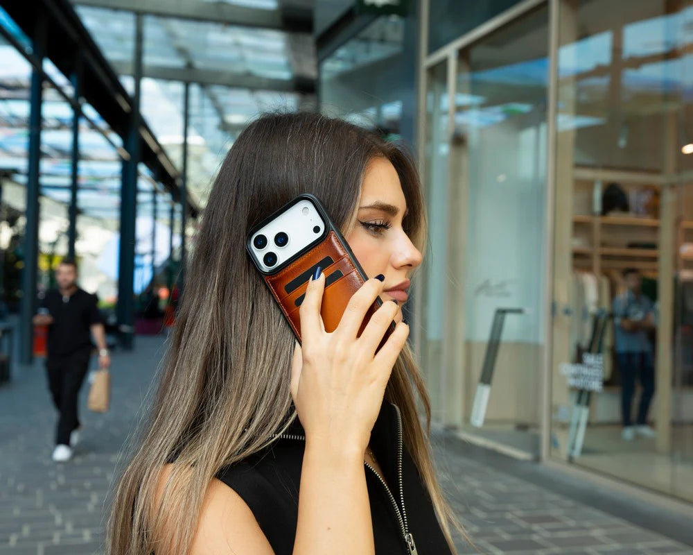 Magic iPhone 17 Pro Deri Ayrılabilir Cüzdan Kılıf (RFID, Bouletta)