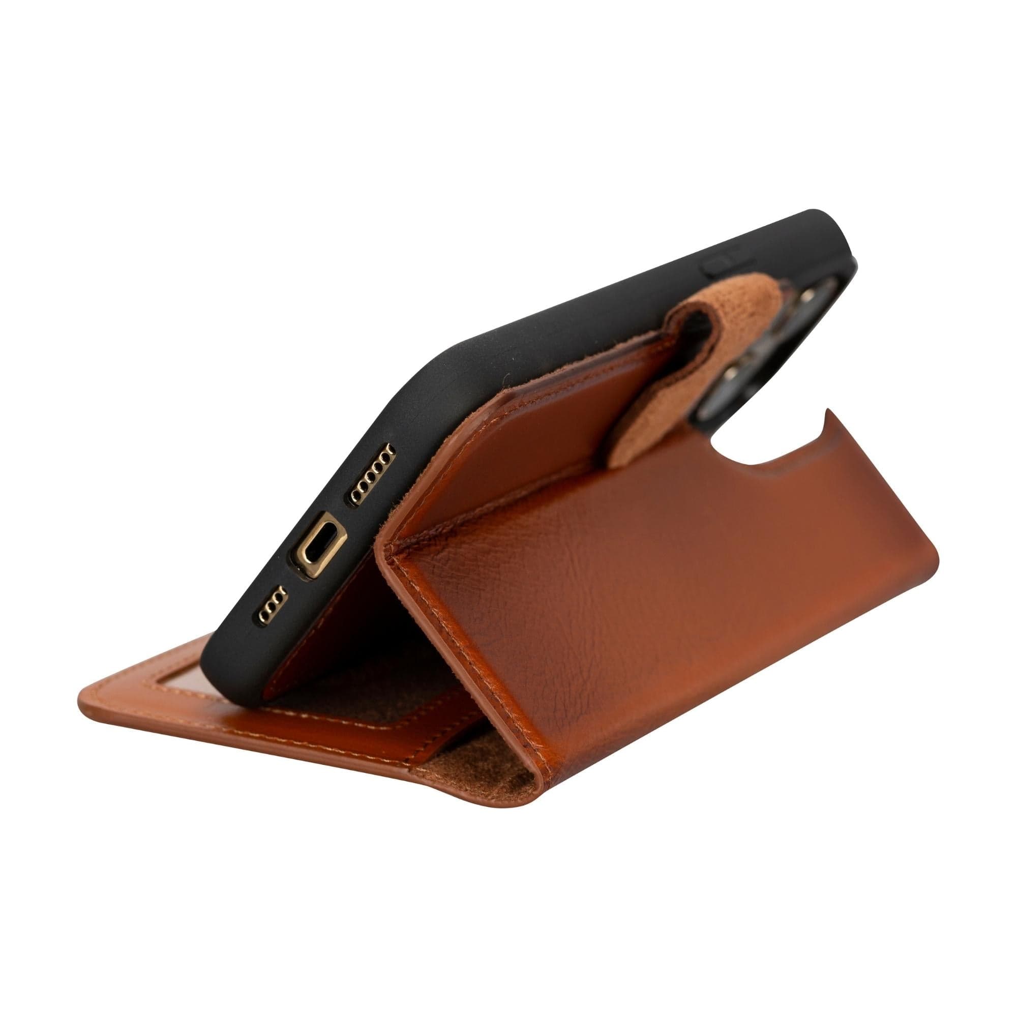 Magic iPhone 15 Pro Genuine Leather Detachable Wallet Case