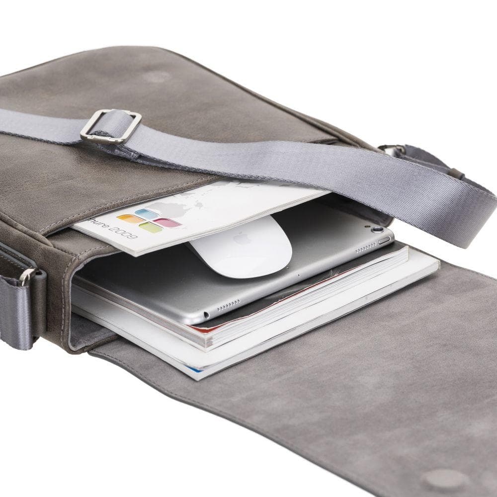 Calisto Leather Messenger Bag