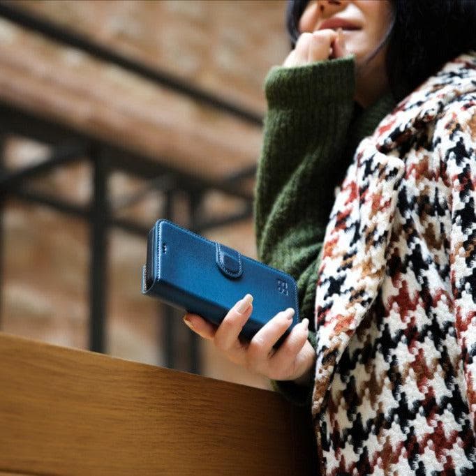 Magic iPhone 13 Pro Max Çıkarılabilir Hakiki Deri Cüzdan Kılıf