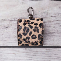 Mai Magnet Leather Case for AirPods 1 & 2 - LEOPARD PATTERNED - saracleather